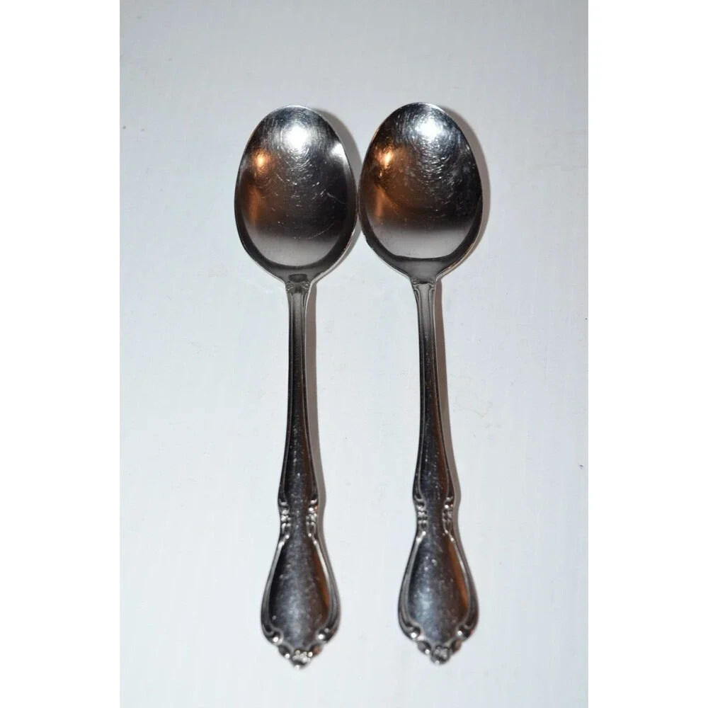 Oneida Deluxe Chateau 2 pc‎ Soup Spoons 6 7/8
